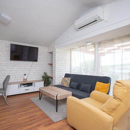 Apartment Dalmatino โพเซดารเย ภายนอก รูปภาพ