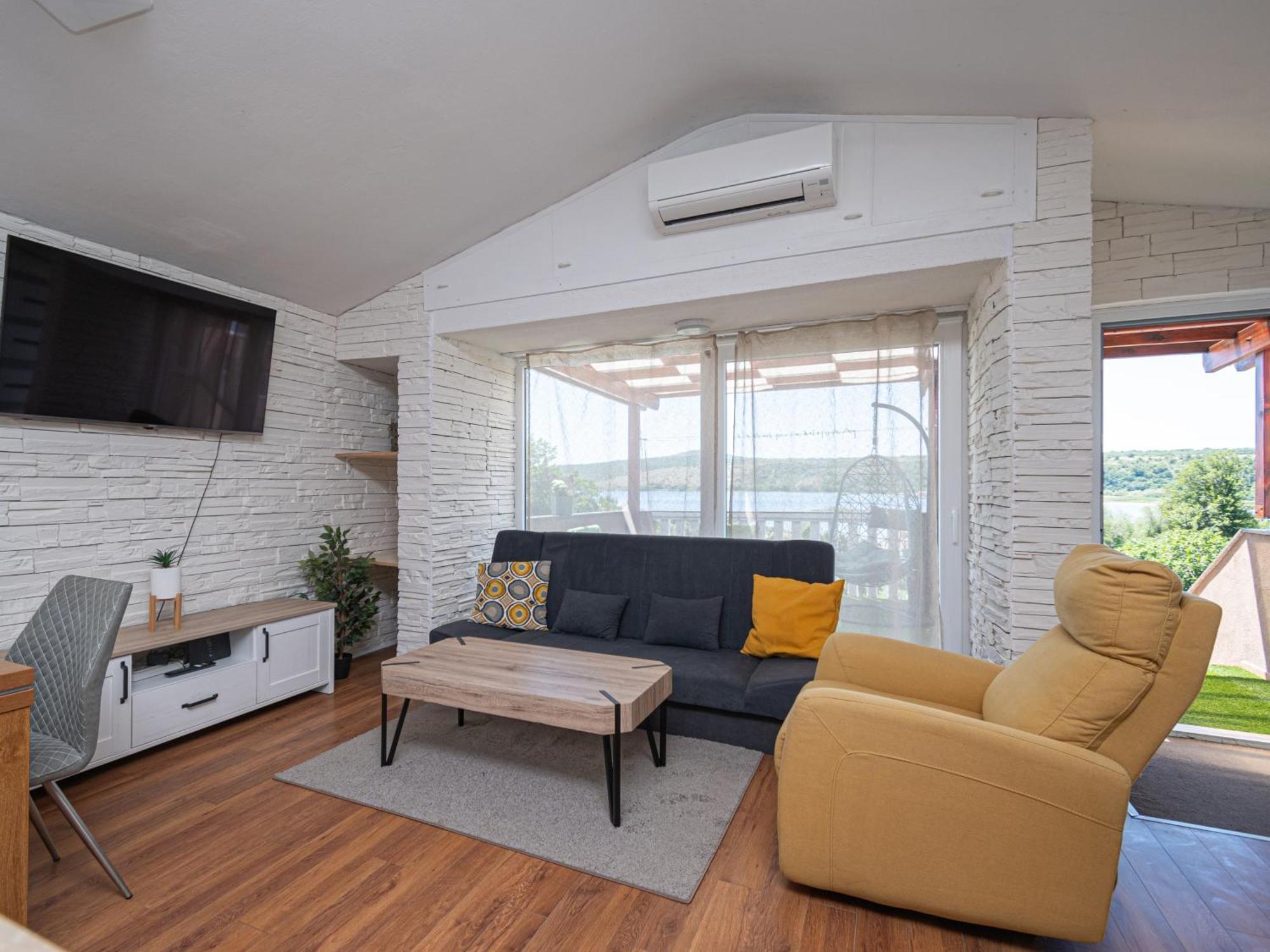 Apartment Dalmatino โพเซดารเย ภายนอก รูปภาพ